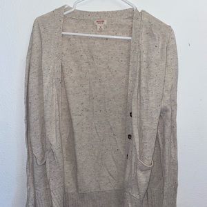 Cream colored cardigan with buttons